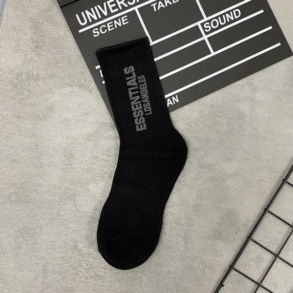 5PCS New European and American spring and autumn hip-hop fashion socks personality male alphabet socks sports