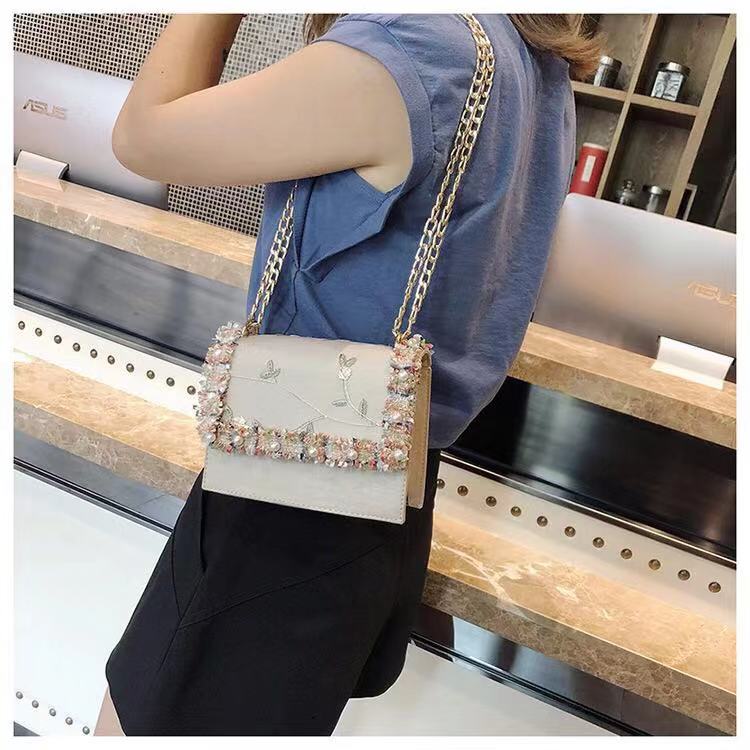 Women New Arrival Summer Fashion Trendy Cross-body Handbags Chain Shoulder Bags Small Square Bags
