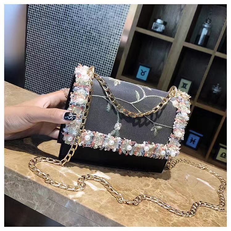Women New Arrival Summer Fashion Trendy Cross-body Handbags Chain Shoulder Bags Small Square Bags