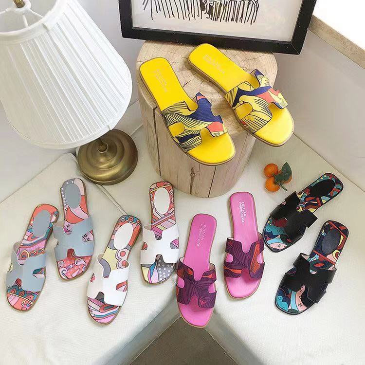 Luxury Brand 2021 New Summer Slippers, Women Slides H word Hollow Out/ Home Indoor, Outdoor