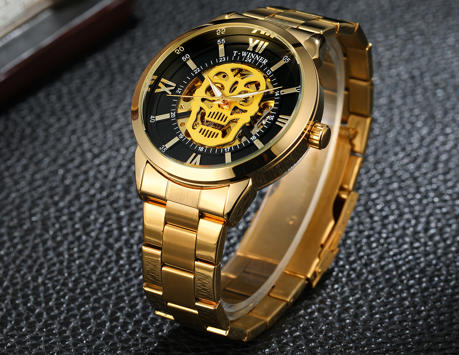 Punk Skull Watch Men Luxury Brand Automatic Self Wind Mechanical Wrist Watches Golden Stainless Steel Strap Casual Sports Clock New fashion trends stainless steel strap watch