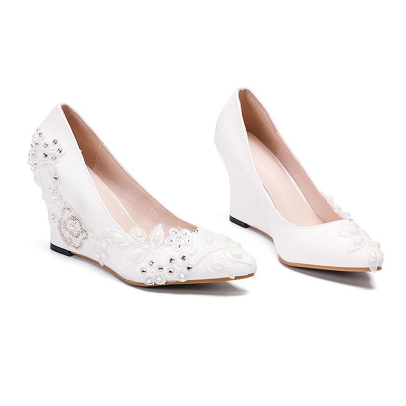 Women's 1 pair of soft skin, shallow mouth, pointed slope, and flashing lace wedding shoes, white 43