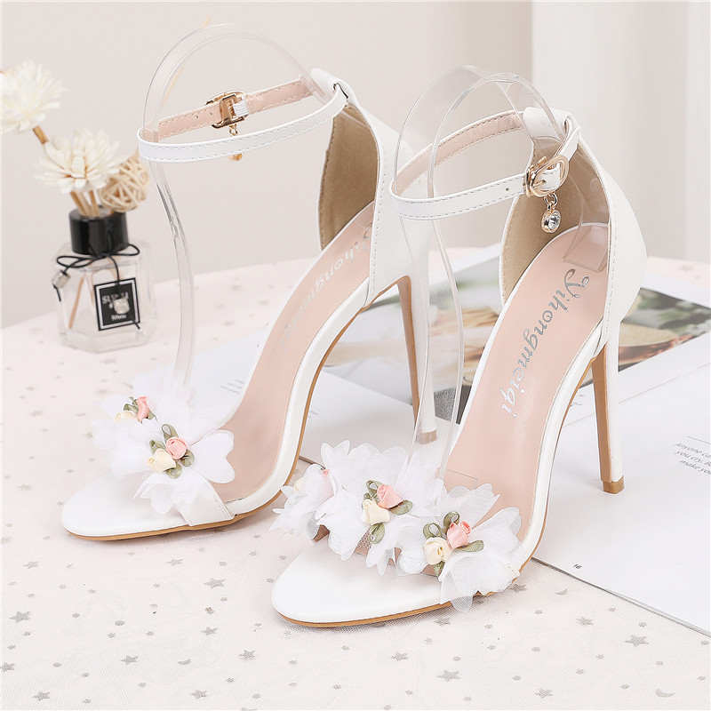 Limited time sales fashion high heel sandals white button shoes Roman shoes flowers