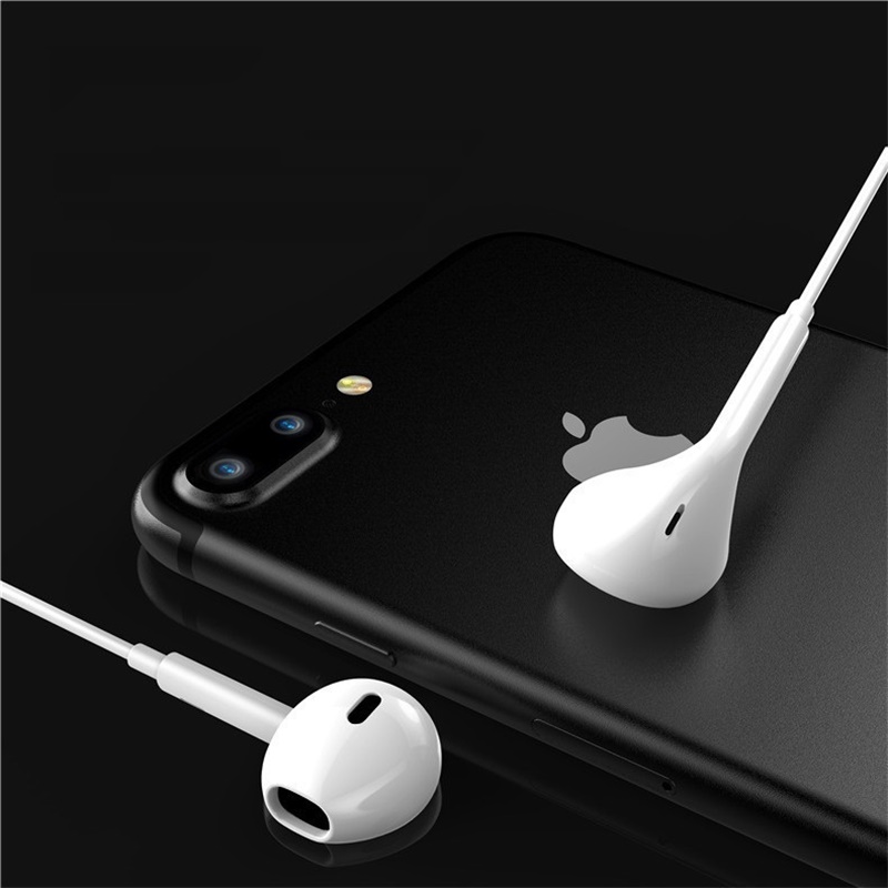 Wired earphones 3.5mm Hands Free earphones with Mic For Android & IOS