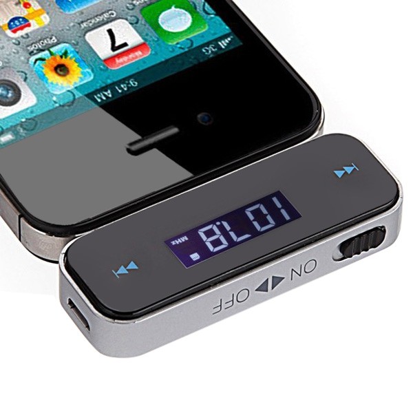 Wireless 3.5mm Jack Car FM Transmitter for iPod / iPhone 3G / 3GS / 4S / MP3 / MP4