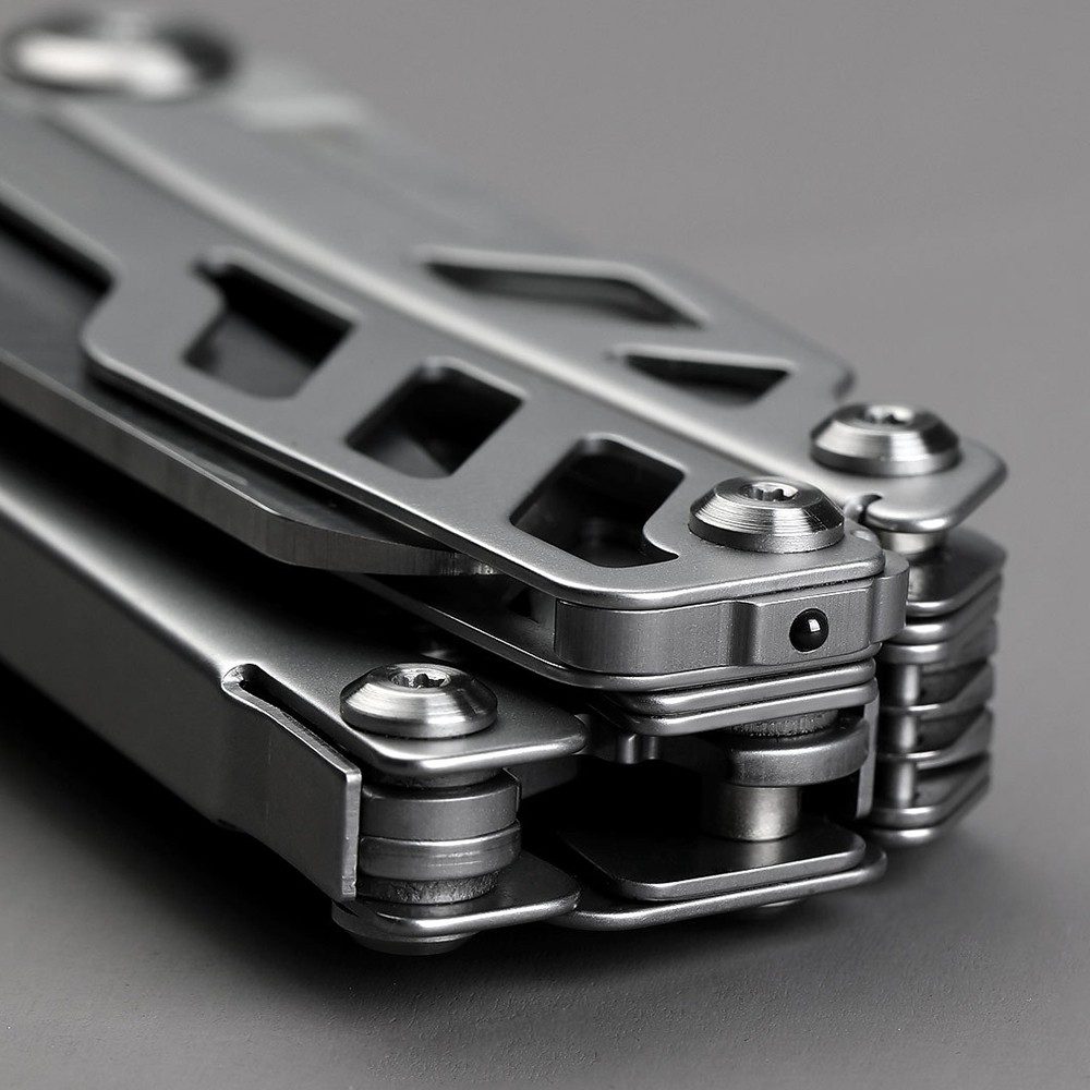 Huohou Multi-function Pocket Folding Knife Hunting Camping Survival Tool