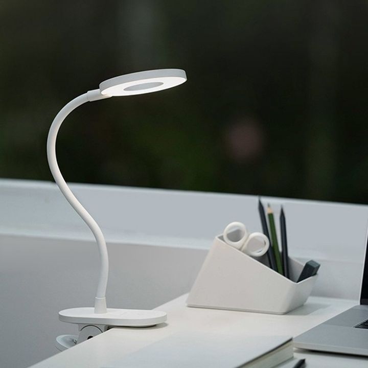 Yeelight YLTD10YL 5W LED USB Charging Clip Type Table Lamp Third Gear Dimming Night Light