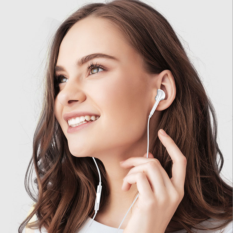 Earbuds/Earphones/Headphones, Premium in-Ear Wired Headphones with Remote &amp; Mic Compatible Android
