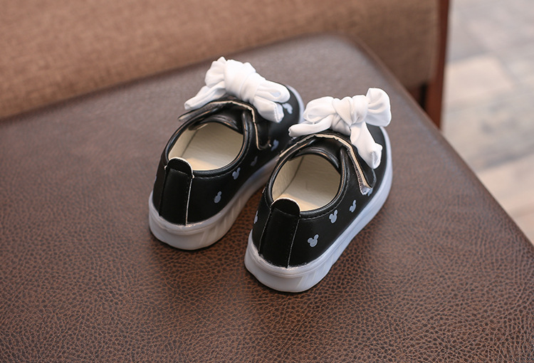 LED Light Kids Baby Infant Girls Bowknot Luminous Shoes Sneakers Casual Wear Slip On Leather Shoes