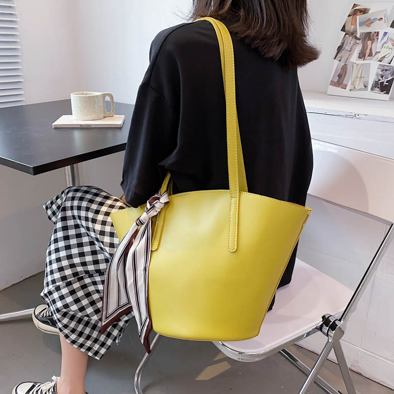 Large capacity female bag 2021 new silk scarf simple fashion  shoulder bag PU bucket 2 set bag Handbags