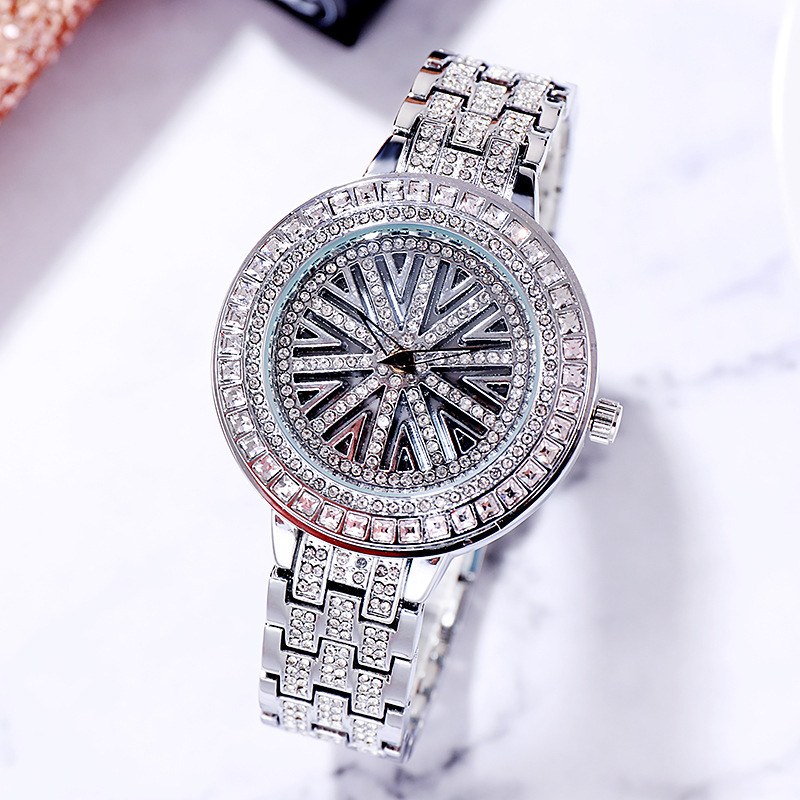 Hot Style Women Full Diamond Fashion Creative Quartz Ladies Watch  Rose Gold Middle