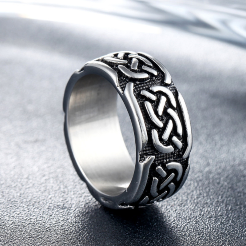 Personality vintage pattern men&apos;s European and American rings