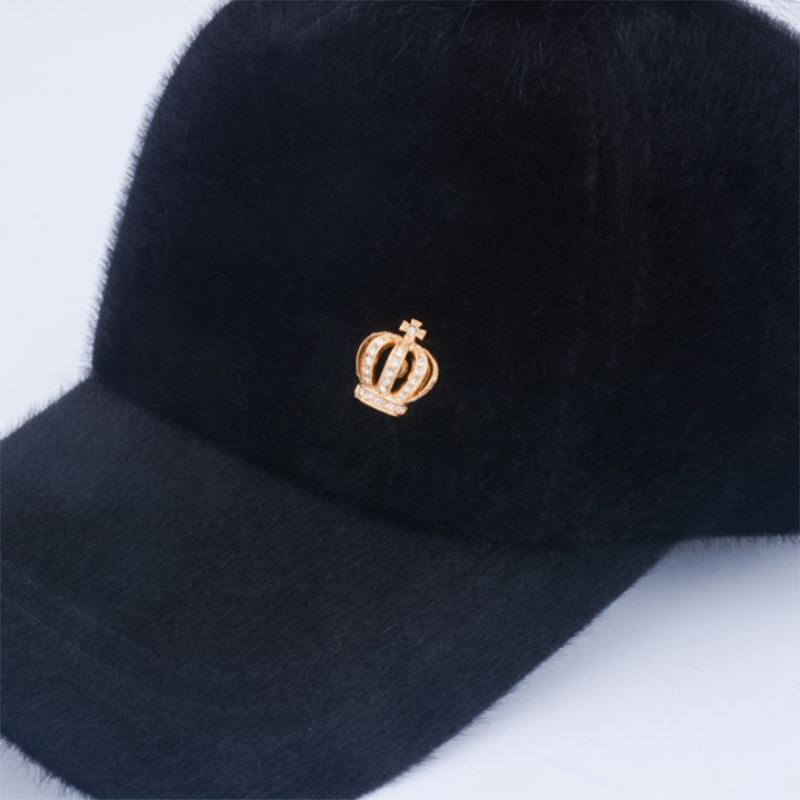 Gold Crystal Queen Crown Suit Brooch