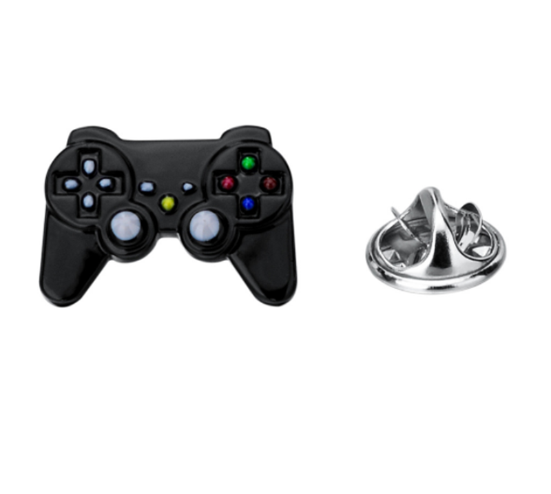 Delicate black gamepad suit brooch