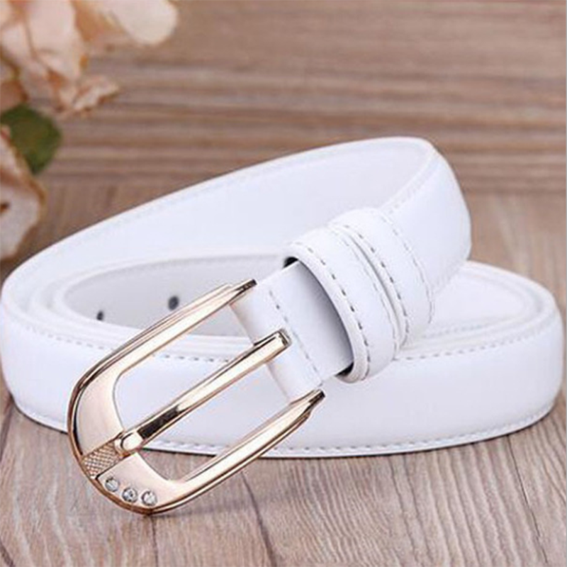 Women&apos;s slim belt with pin buckle