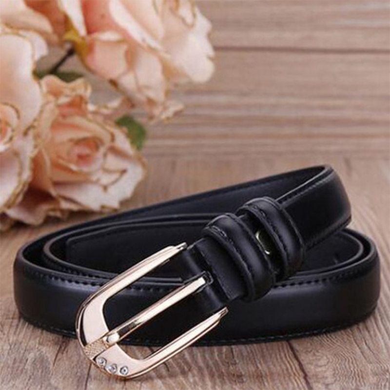 Women&apos;s slim belt with pin buckle