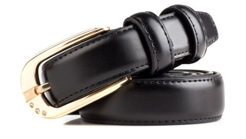 Women&apos;s slim belt with pin buckle