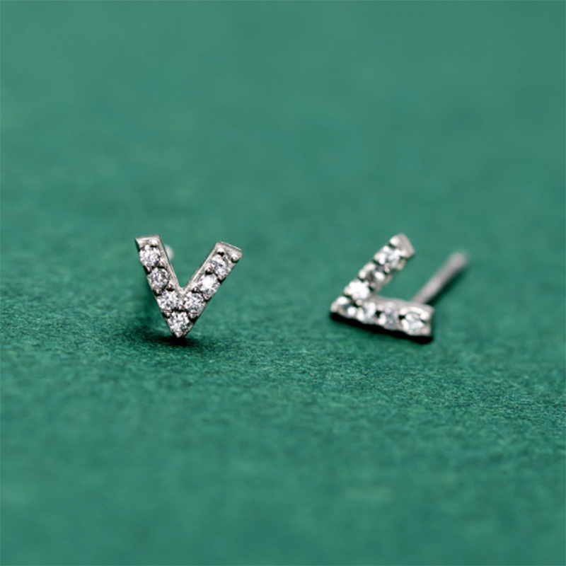 925 Sterling Silver Simple Small V-Ear Stud Earrings