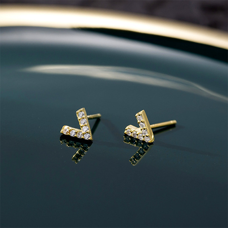 925 Sterling Silver Simple Small V-Ear Stud Earrings