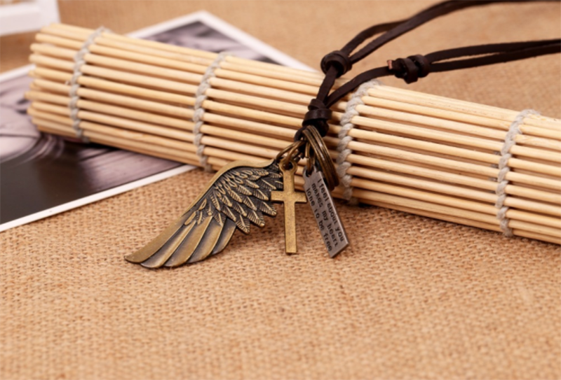 Angel wings leather necklace