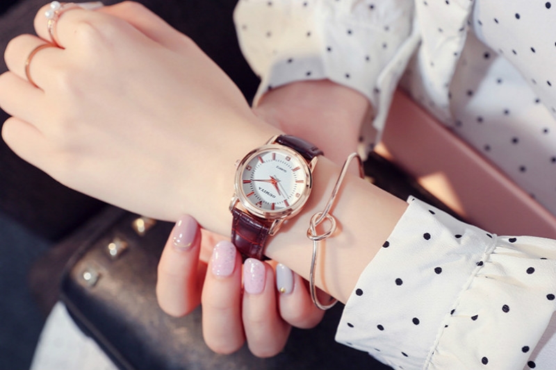 2Pcs/set Couples watches fashion men and women leather belt quartz wrist couple watche watchs ladies