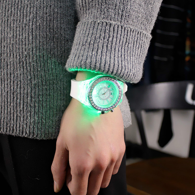 2 Pcs/set Luminous Led Couple Watches For Male And Female Student Quartz Flashlights Watchs Glow In The Dark Watches