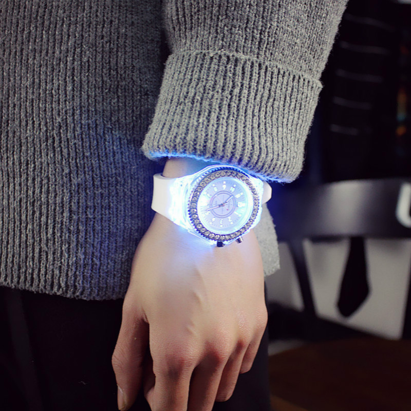2 Pcs/set Luminous Led Couple Watches For Male And Female Student Quartz Flashlights Watchs Glow In The Dark Watches