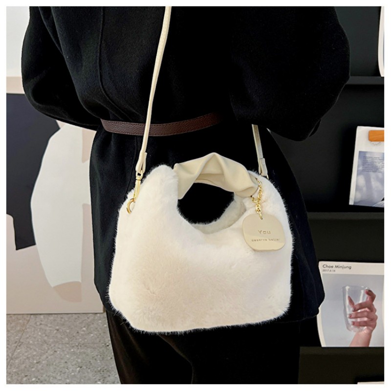 Plush Pleated Handbags Women's New Fashion Autumn And Winter Simple Foreign Style Girl's Plush Crossbody Bags