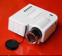 New Portable Mini LED Projector (wired only connection to cell phone) UC28+ mobile projector home HD Movie TV Cinema Theater White 12cm x 12cm x 6cm