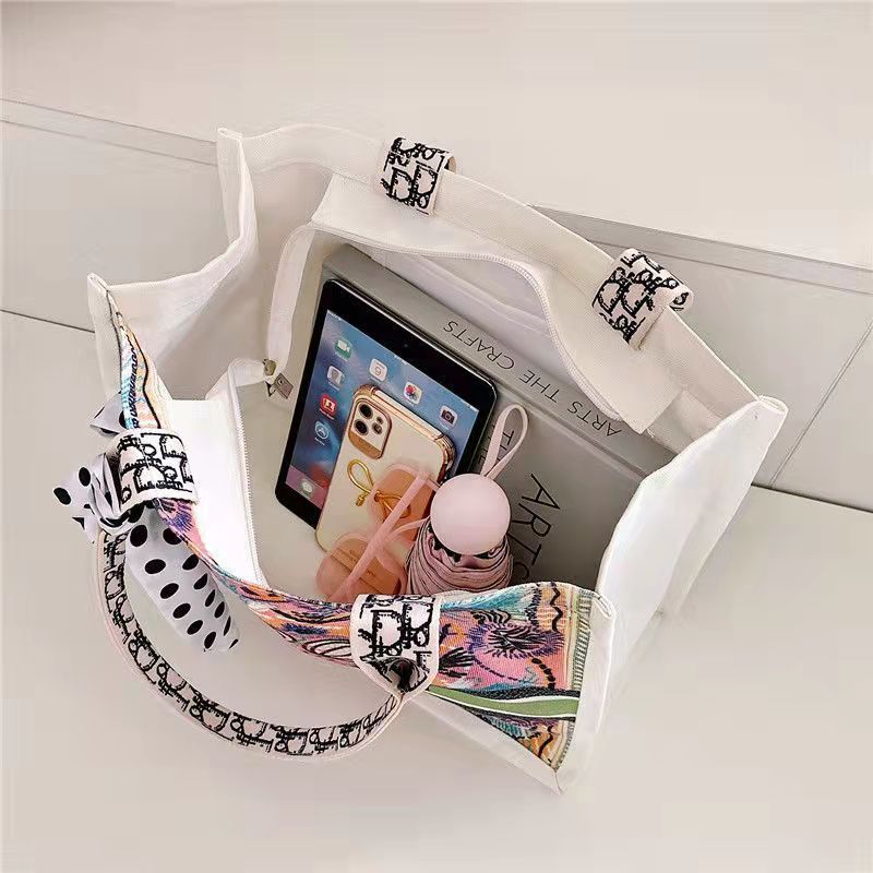 Tote Bags Canvas Material Exquisite Workmanship Soft And Comfortable Zipper Open And Close Shopping Shopping Commuting Shoulder Tote Bag