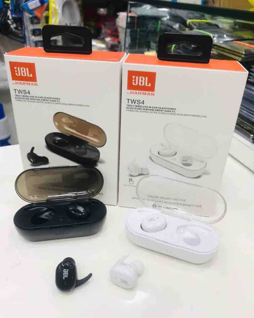 Jbl Tws4 Bluetooth HiFi Earphone Super Stereo Headset Studio Sounds - BLACK