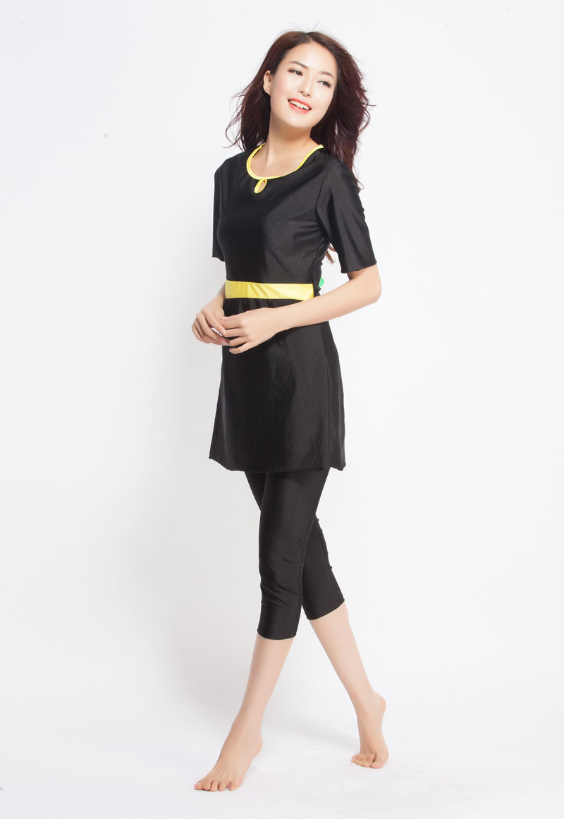 Women&apos;s Islamic Muslim swimsuit lady&apos;s a two-piece suit consists of jacket and pant woman&apos;s swimwear