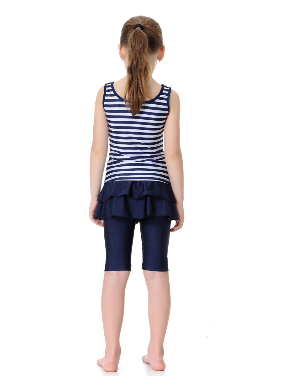 girl&apos;s Islamic clothing Muslim swimsuit child&apos;s a two-piece suit consists of jacket and pant