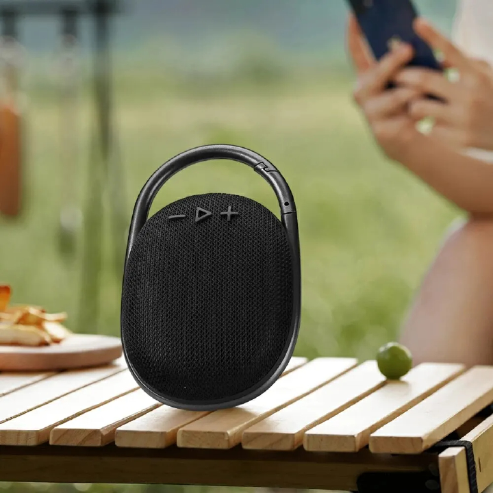 Hanging Bluetooth Speaker Portable Outdoor Travel Bluetooth Speaker with Waterproof Bluetooth Speakers Powerful Bass