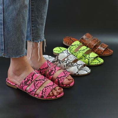 2020 new fashion flat low-heeled snake pattern slippers Flip-flops women's sandals beach slippers