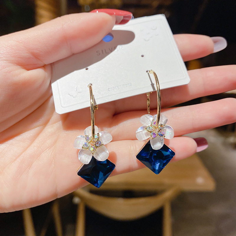 S925 Silver Needle Korea Dongdaemun Flower Crystal Water Drop Geometric Earrings Retro Hong Kong Style Temperament Earrings Female Earrings