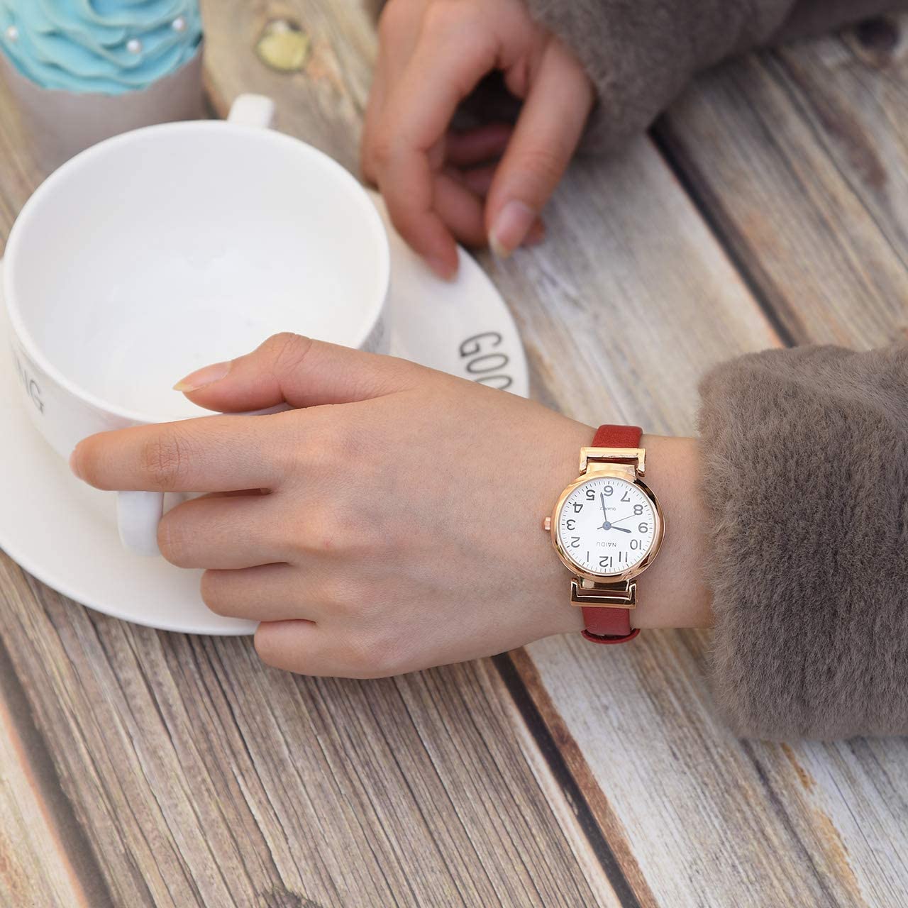 1pc Women's Classical Arabic Numerals Rose Gold Tone Analog Quartz Wrist Watch with PU Leather Strap