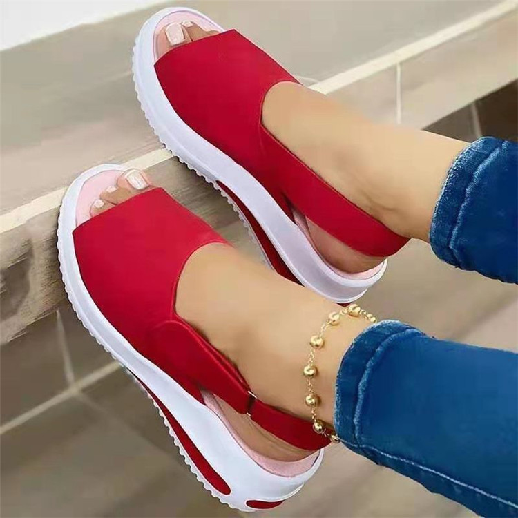 New ladies sandals flat open toe beach sandals