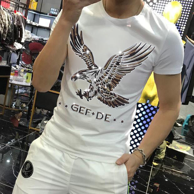 Men&apos;s short-sleeved mid-teens sports and leisure Korean round neck T-shirt