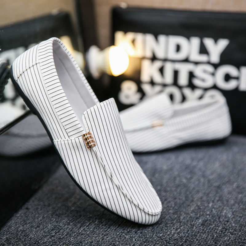 Men&apos;s breathable casual lazy cloth shoes loafers &amp; lazy shoes