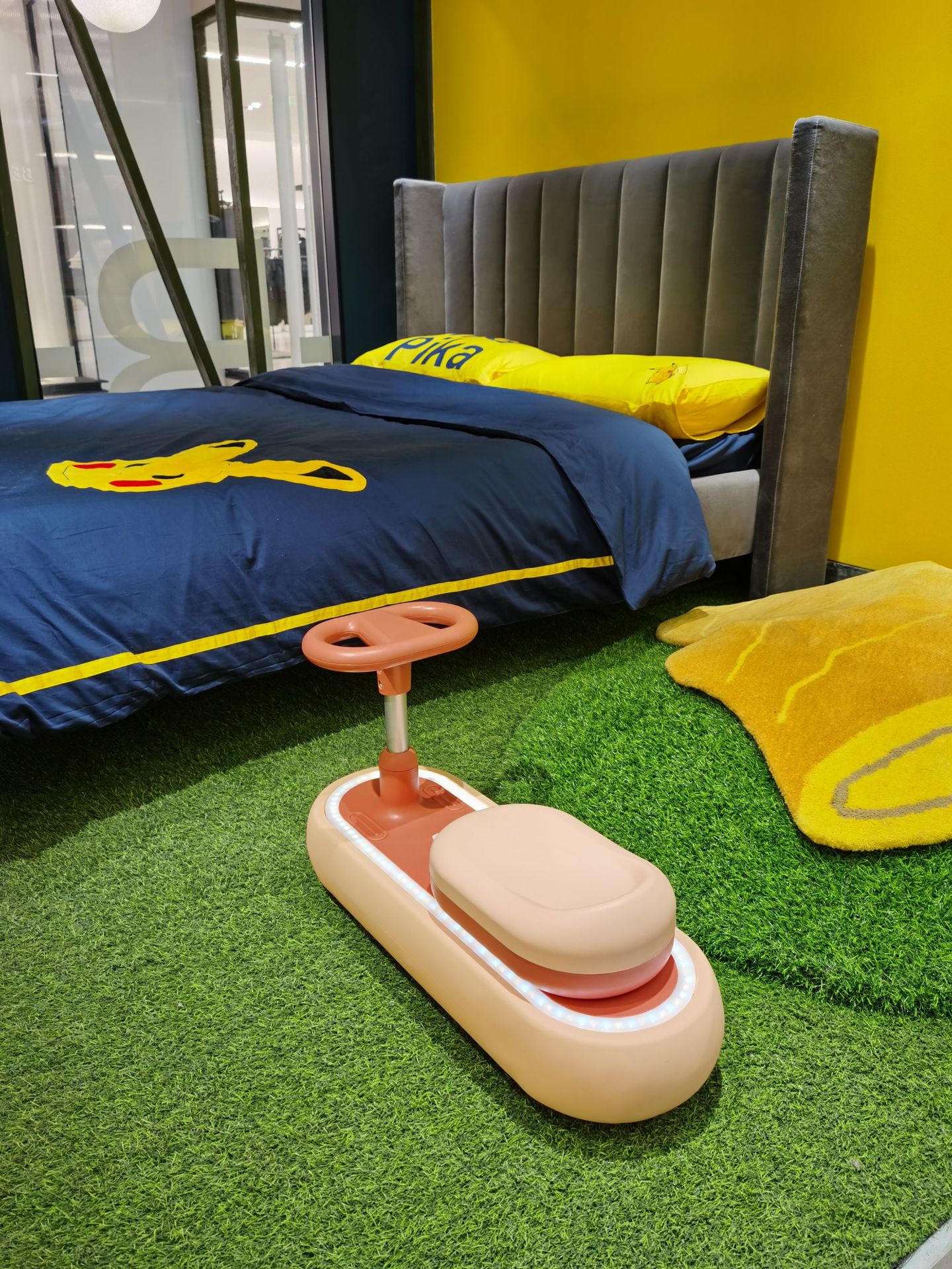 Children's twist car universal wheel boys and girls' swing car 1-3-4 year old sliding toy