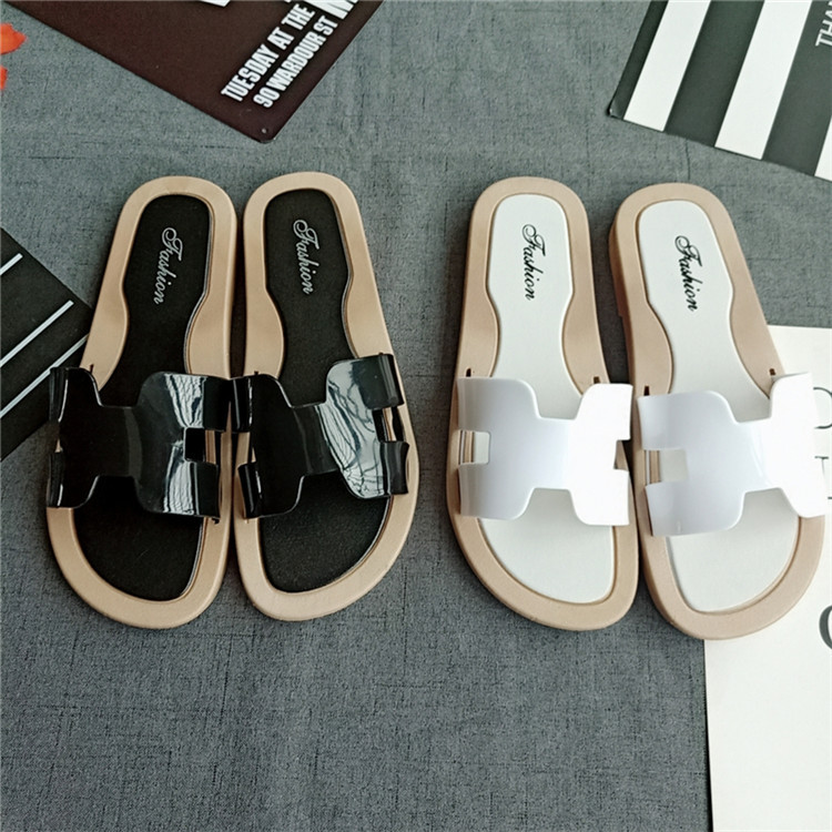 Ins sandals women's new summer fashion  transparent slipper with dots in Korean flat heels