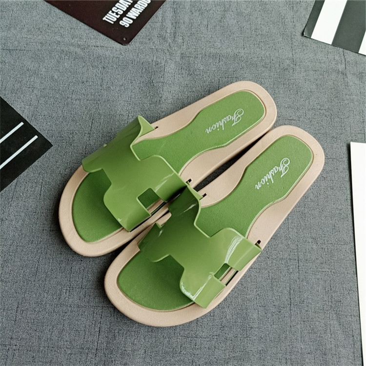 Ins sandals women's new summer fashion  transparent slipper with dots in Korean flat heels