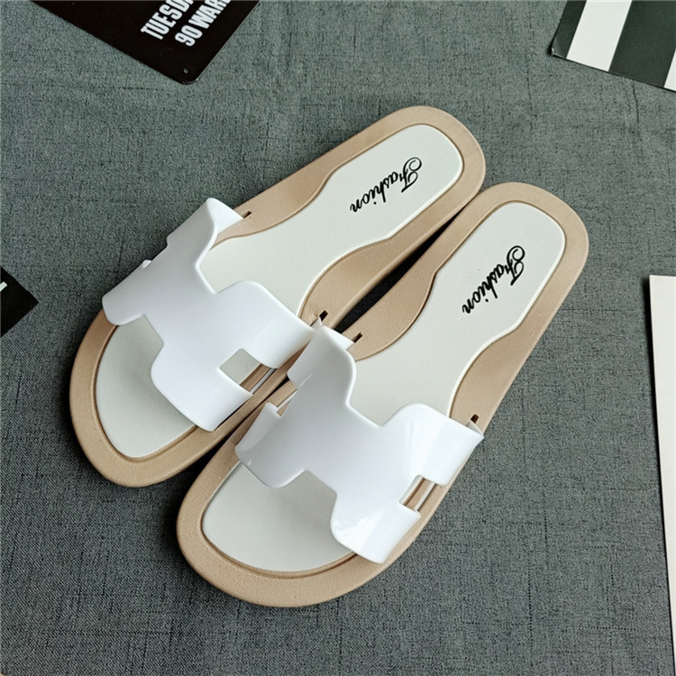 Ins sandals women's new summer fashion  transparent slipper with dots in Korean flat heels
