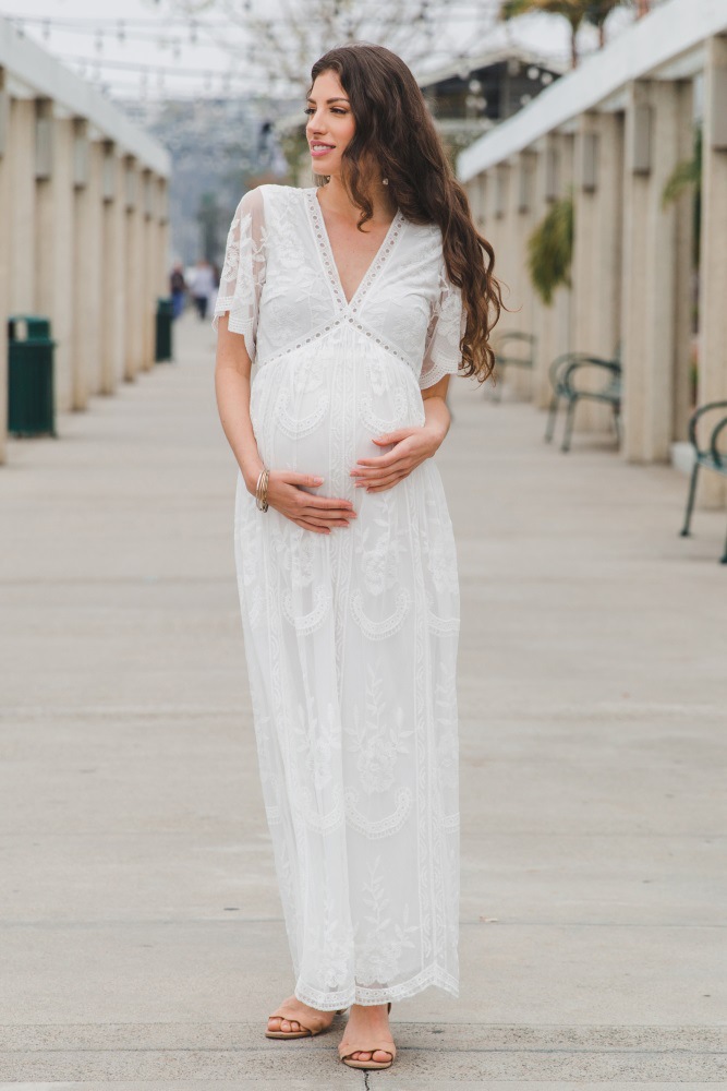 Photo of pregnant women lace dress
