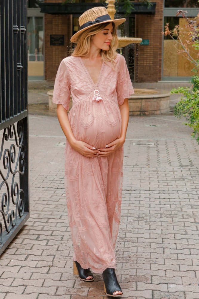 Photo of pregnant women lace dress