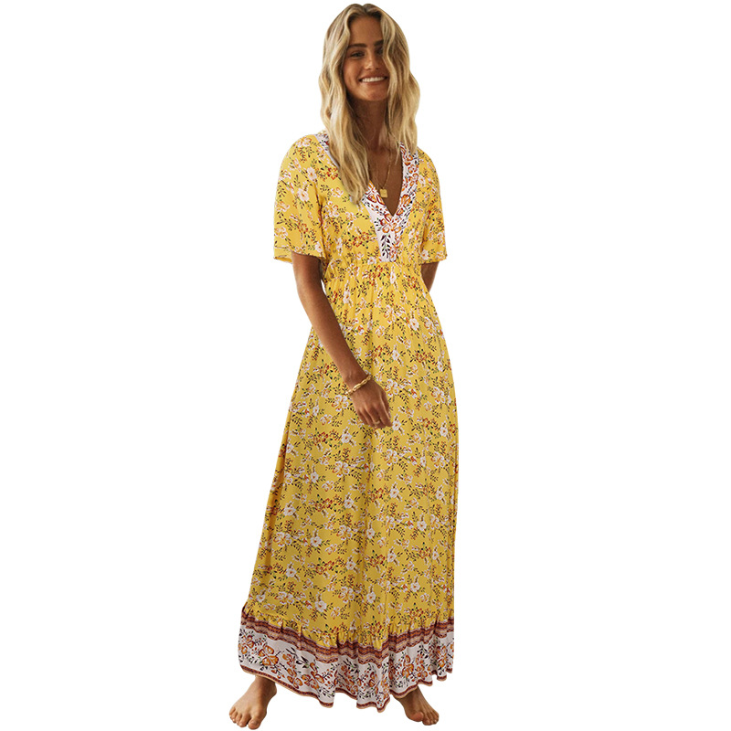 2021 European and American women's short sleeve V-neck Bohemian Floral Dress