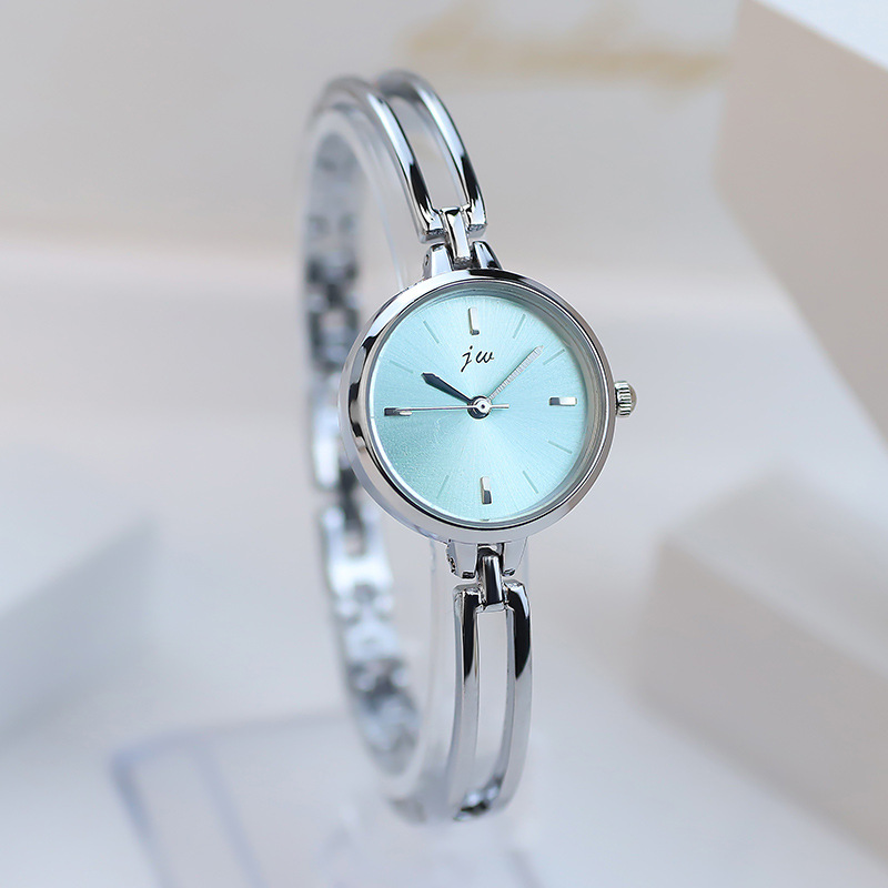 New fashion simple temperament women's watch female student electronic quartz watch tiktok
