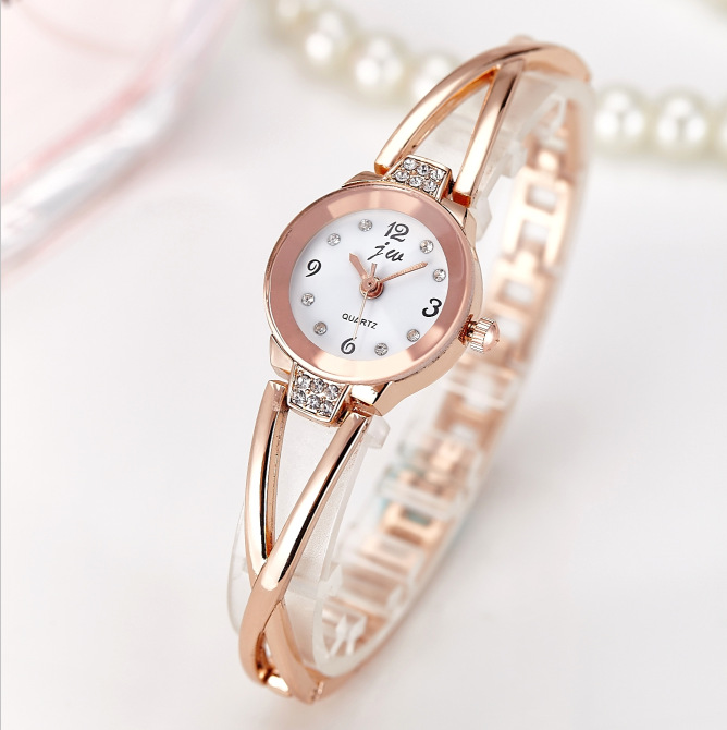 Lady&apos;s steel band student Bracelet life waterproof quartz electronic women&apos;s watch