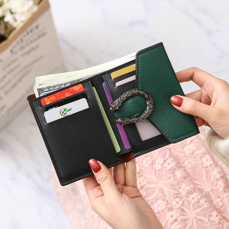 2021 New pure small wallet women's short Korean retro versatile folding Wallet